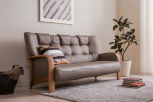 ハイバックコンパクトソファの代名詞/W158モデル