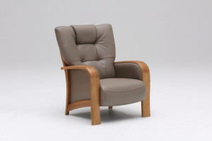 ハイバックコンパクトソファの代名詞/W158モデル